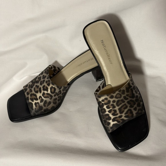 Naturalizer Women's Open Toe Sandle Slip On Mule Cheetah Print Size 8 - Picture 2 of 11